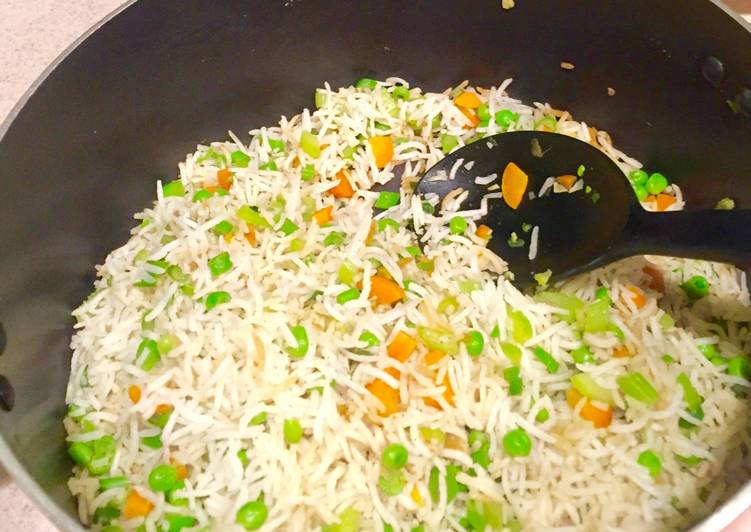 Simple Way to Prepare Quick Quick Vegetable Fried Rice