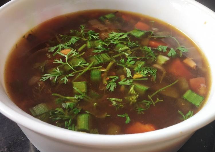 Hot and sour vegetable soup