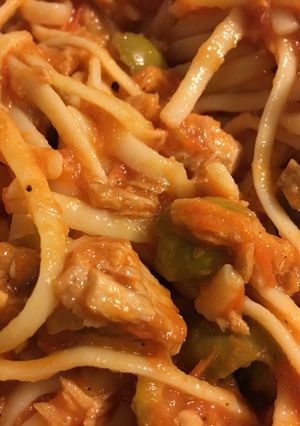 Une photo de Pâtes au thon et olives 🍝