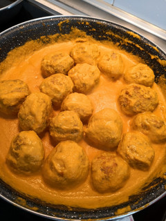 Una foto de Albóndigas en salsa de almendra 😜!!