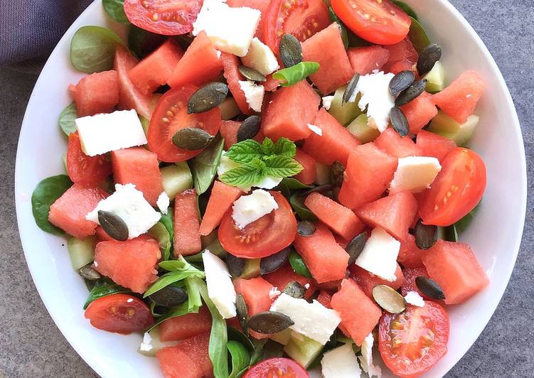 Comment Cuisiner Salade 🥗 d’été. Encore mâche et fêta pour finir le reste #antigaspillagealimentaire