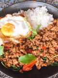 🧑🏽‍🍳🧑🏼‍🍳 Thai Holy Basil Stir-Fry Recipe (Pad Krapow) |ThaiChef food