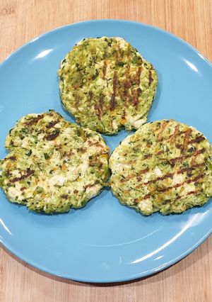 Una foto de Hamburguesa de pollo y verduras Thermomix