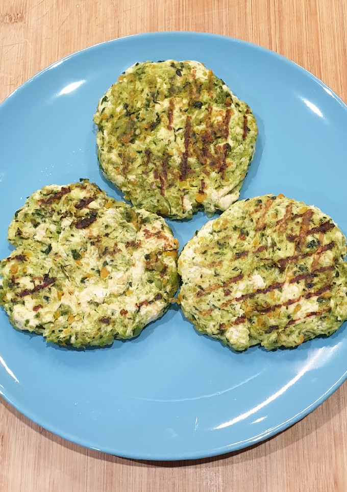 Una foto de Hamburguesa de pollo y verduras Thermomix