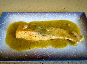 Foto principal de Salmón en salsa de mantequilla y limón