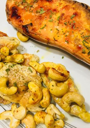 Une photo de Poulet Curcuma aux Noix de Cajou et Patate douce