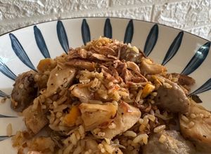 Foto resep Nasi Goreng Daun Jeruk Topping Baso dan Ayam