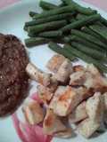 Mini cuts chicken steak with peanut sauce (sate ayam pucat tanpa tusuk tanpa bakar)