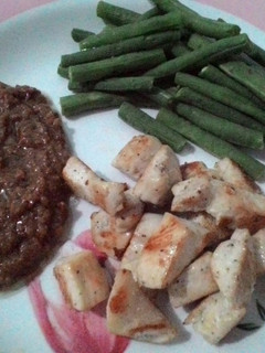 Foto resep Mini cuts chicken steak with peanut sauce (sate ayam pucat tanpa tusuk tanpa bakar)