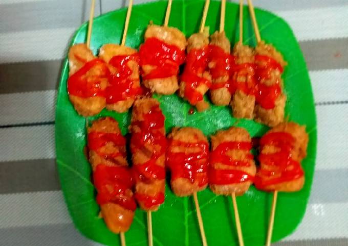 Jajanan kekinian : otak2 sosis nugget sempol / sate sosis nugget