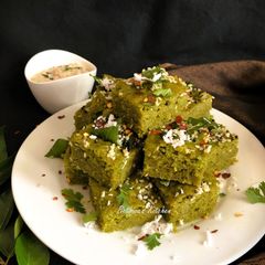 A picture of Spinach Rava Dhokla.