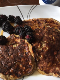 A picture of Banana egg oat pancake.