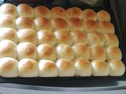 Una foto de pan con harina 000