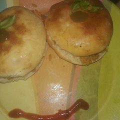 A picture of Crunchy Poha Burger.