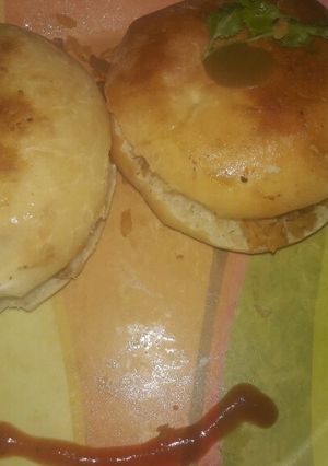 A picture of Crunchy Poha Burger.