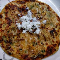 A picture of Onion slice Parantha.