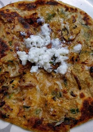 A picture of Onion slice Parantha.