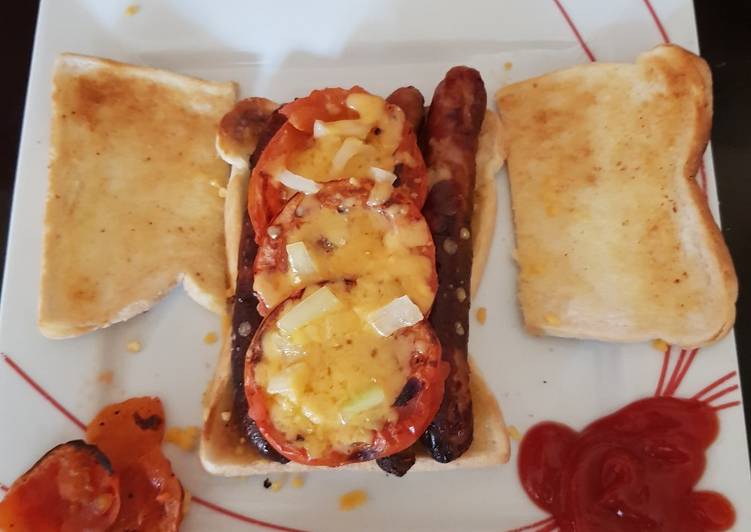 My Sausage, Tomato, Cheese + Onion Toast. �?