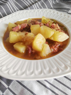 Una foto de Patatas con costillas