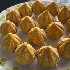 A picture of Gud Besan modak recipe.