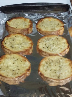 A picture of Homemade Cheesy Texas Toast.