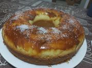 Una foto de bizcochuelo de limon sin leche
