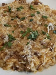 Una foto de Rissotto de carrillera con parmesano
