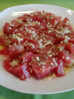 Una foto de Tomate aliñado al estilo sevillano