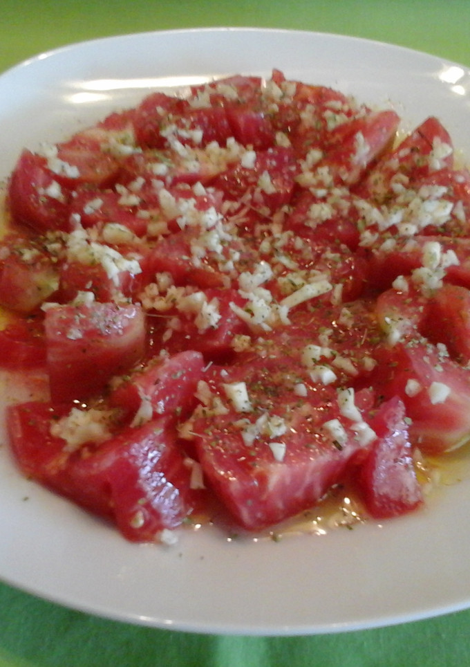 Una foto de Tomate aliñado al estilo sevillano 