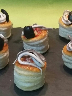 Una foto de Mini volovanes rellenos