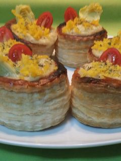 Una foto de Volovanes de ricotta y bechamel gratinados