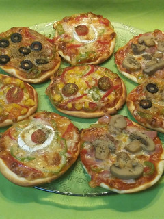 Una foto de Surtido de pizzetas