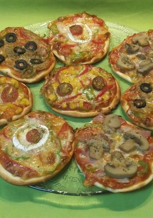 Una foto de Surtido de pizzetas