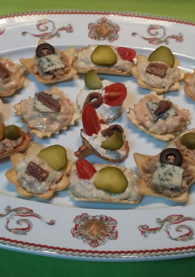 Una foto de Canapes festivos