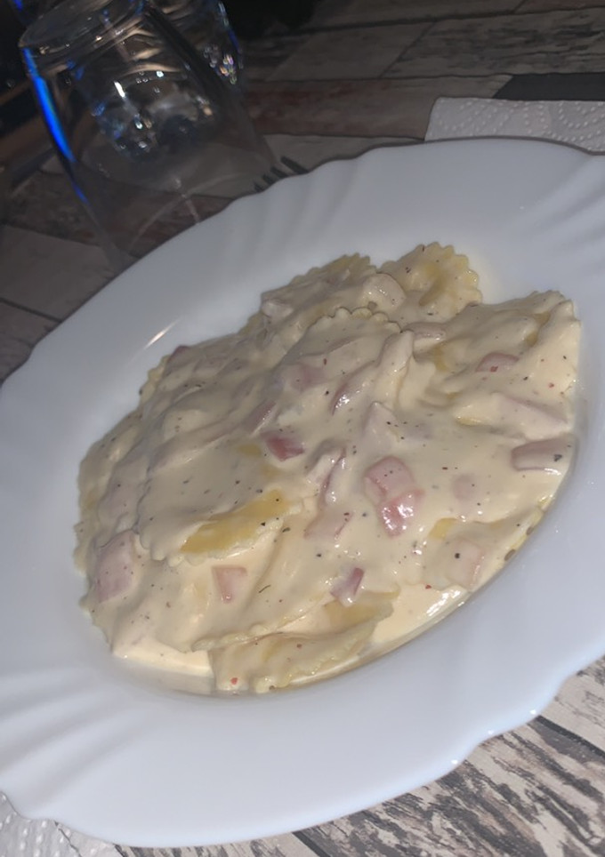 Una foto de Lunette cacio e pepe
