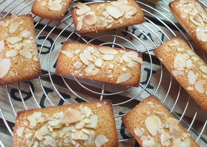 How to Make Financiers aux amandes