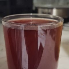 A picture of Keto hibiscus and ginger drink.