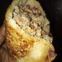 A picture of Pocket bread.