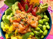 Una foto de arroz poke