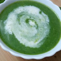 A picture of Creamy Spinach Soup.