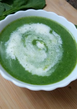 A picture of Creamy Spinach Soup.