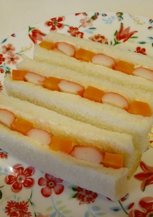 A picture of Imitation Crab Sandwich.