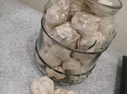 A picture of meringue cookies