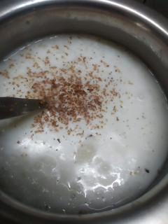 ખીર (Kheer Recipe In Gujarati) રેસીપી મુખ્ય ફોટો