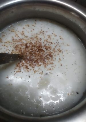 ખીર (Kheer Recipe In Gujarati) રેસીપી મુખ્ય ફોટો