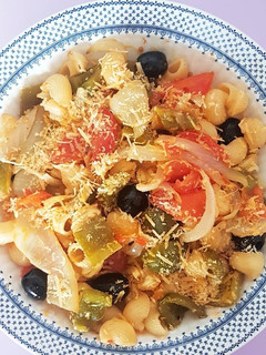 Una foto de Macarrones con verduras fit