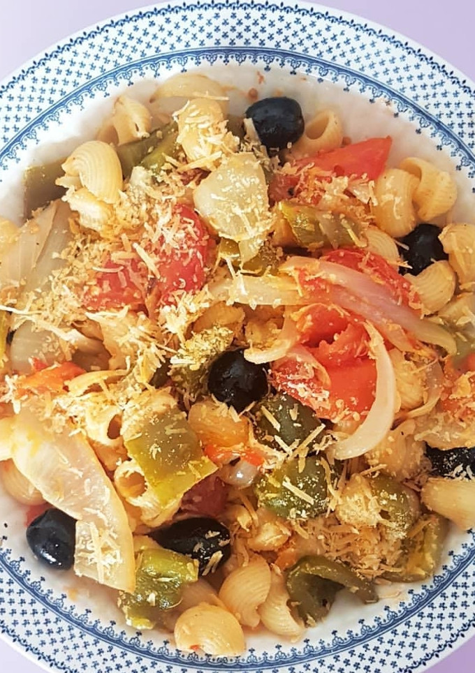 Una foto de Macarrones con verduras fit