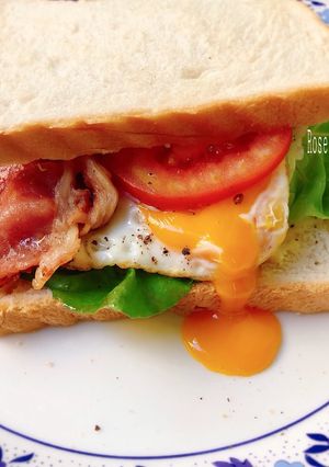 Hình của món Bánh Mì Sandwich Kẹp.