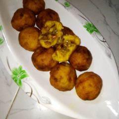 A picture of Plantain balls.