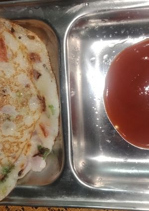 વેજીટેબલ રવા ચીલા (Vegetable Rava Chila Recipe in Gujarati) રેસીપી મુખ્ય ફોટો